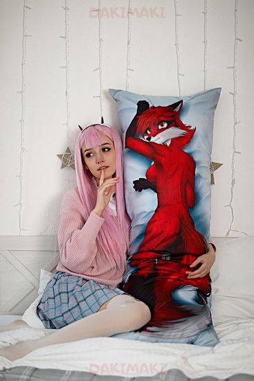 Дакимакура фурри Вишневая лисица арт. 0656