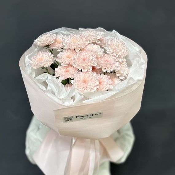 Монобукет из розовой хризантемы