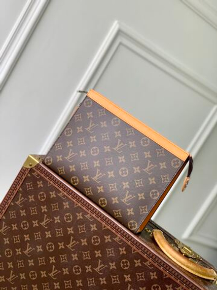 Louis Vuitton Pochette Voyage MM