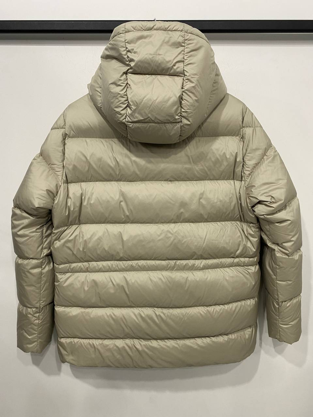 Пуховик Moncler