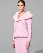 Приталенный жакет "Принцесса Монако" из итальянского крепа с меховой отделкой