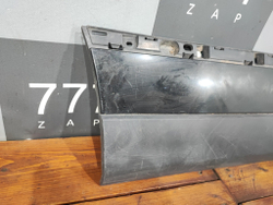 Накладка двери задней правой Range Rover 4 (L405) 12-22 Б/У Оригинал LR038855