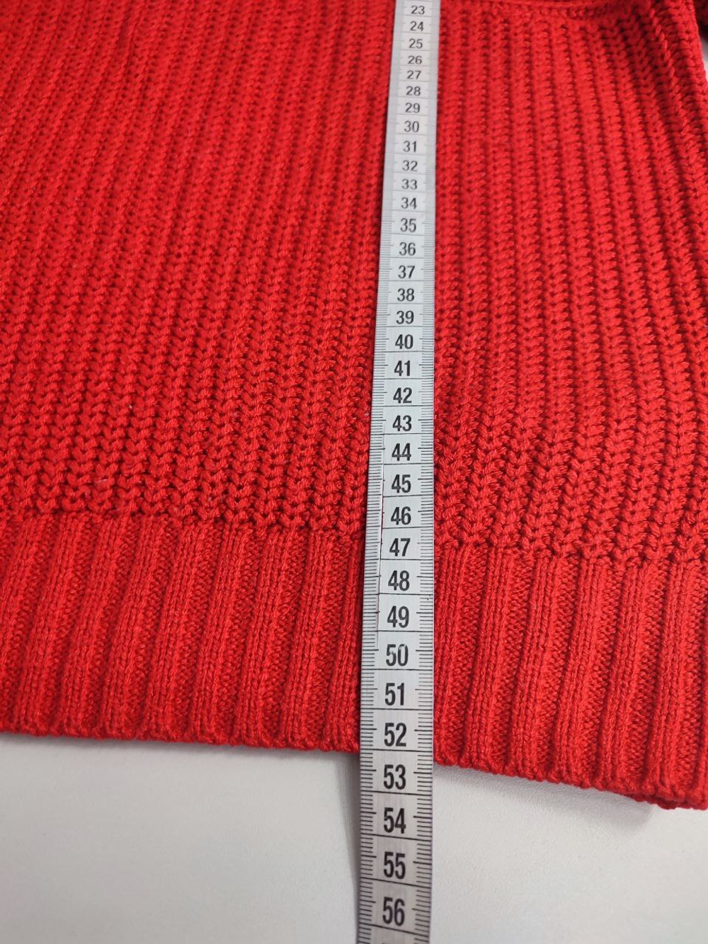 Джемпер красного цвета 44 размер