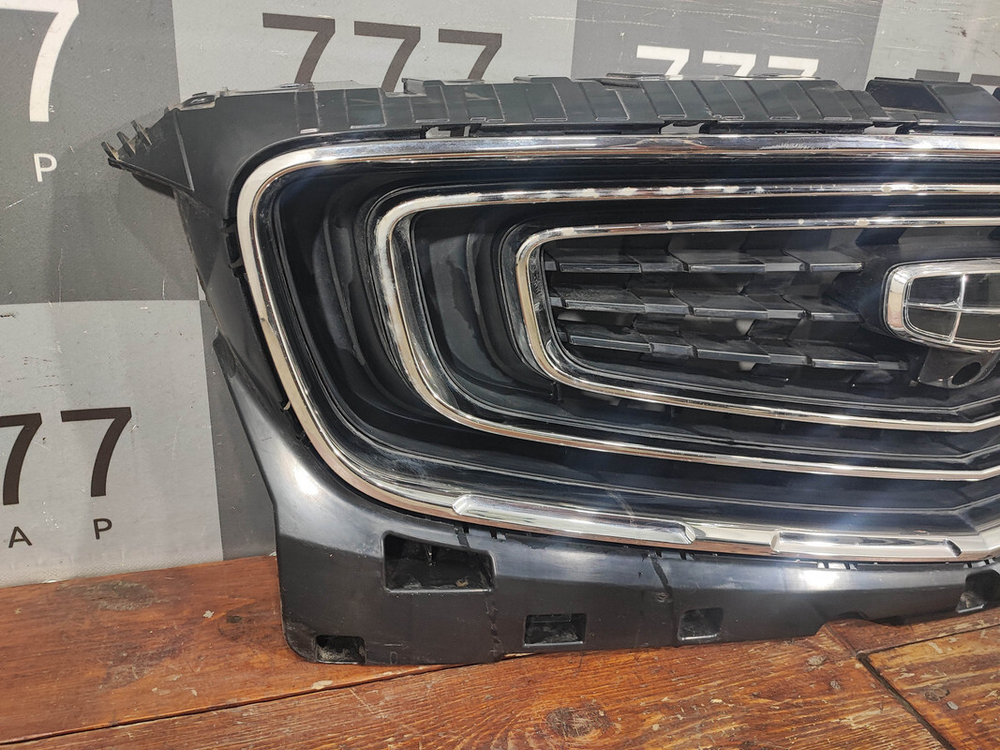 Решетка радиатора Geely Atlas Pro 21-нв Б/У Оригинал 6600064666