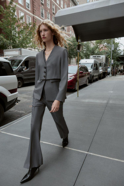 ZARA УКОРОЧЕННЫЙ БЛЕЙЗЕР БЕЗ ЛАЦКАНОВ, СЕРЫЙ