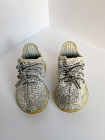 Кроссовки Adidas Boost, 22,5