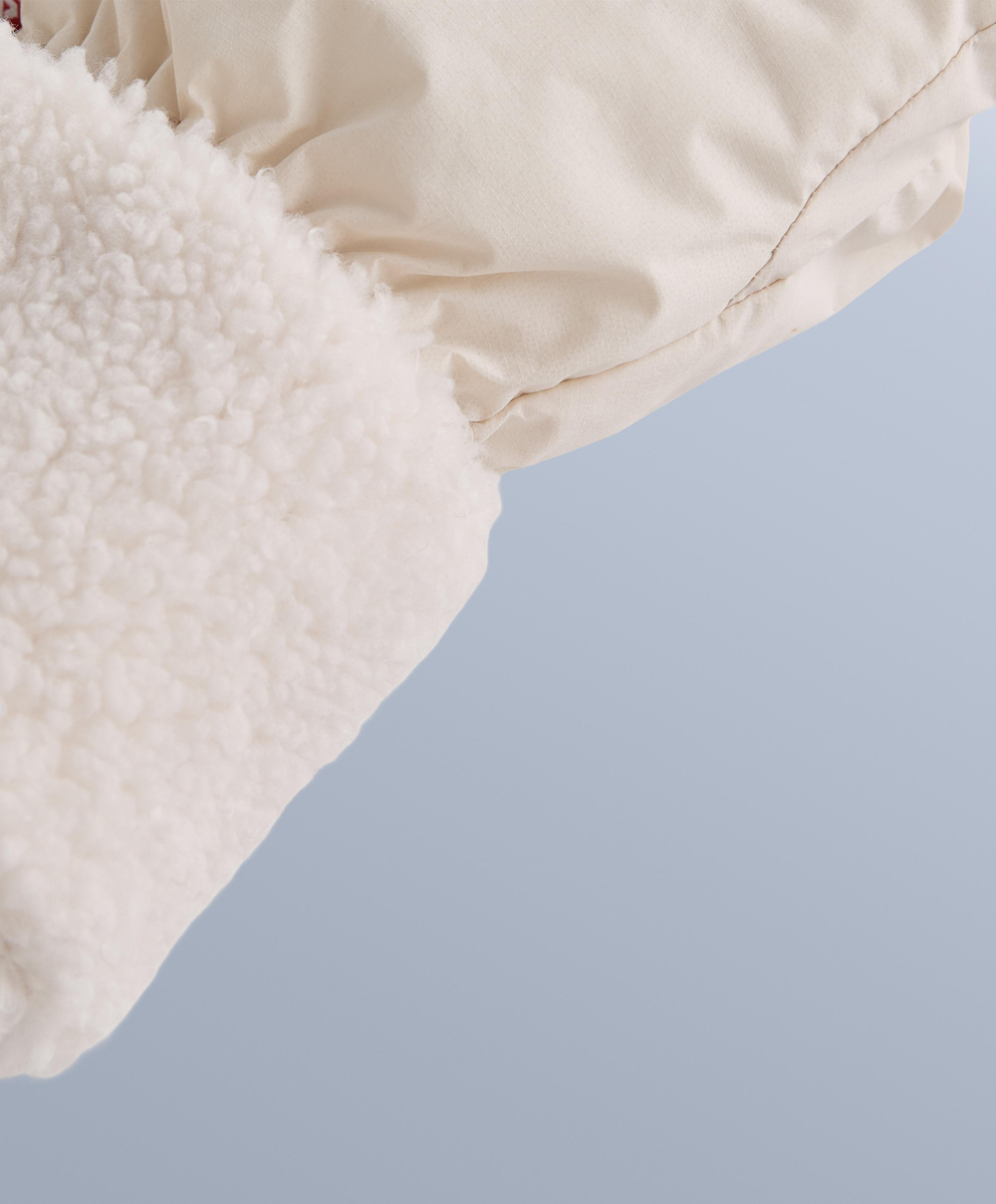 Oysho Варежки из искусственной овчины с наполнителем, экрю