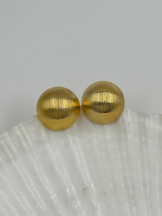 Серьги полусферы с брашировкой