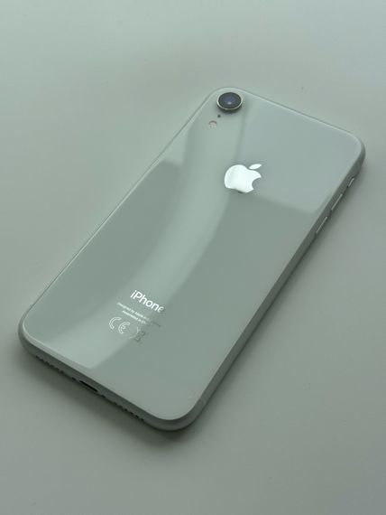 iPhone XR 64Gb White