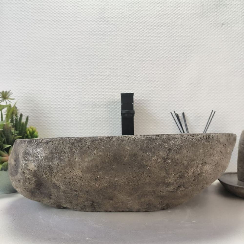Раковина из речного камня RS63403 (53*43*15) 0123