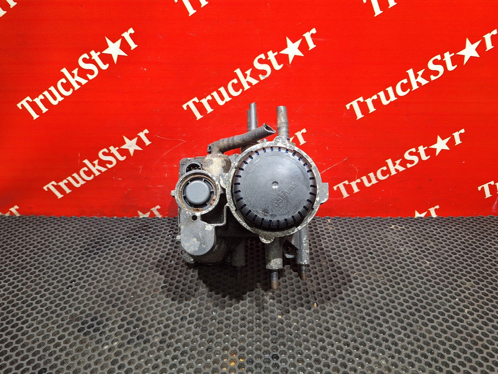 Кран управления тормозами прицепа 2018г