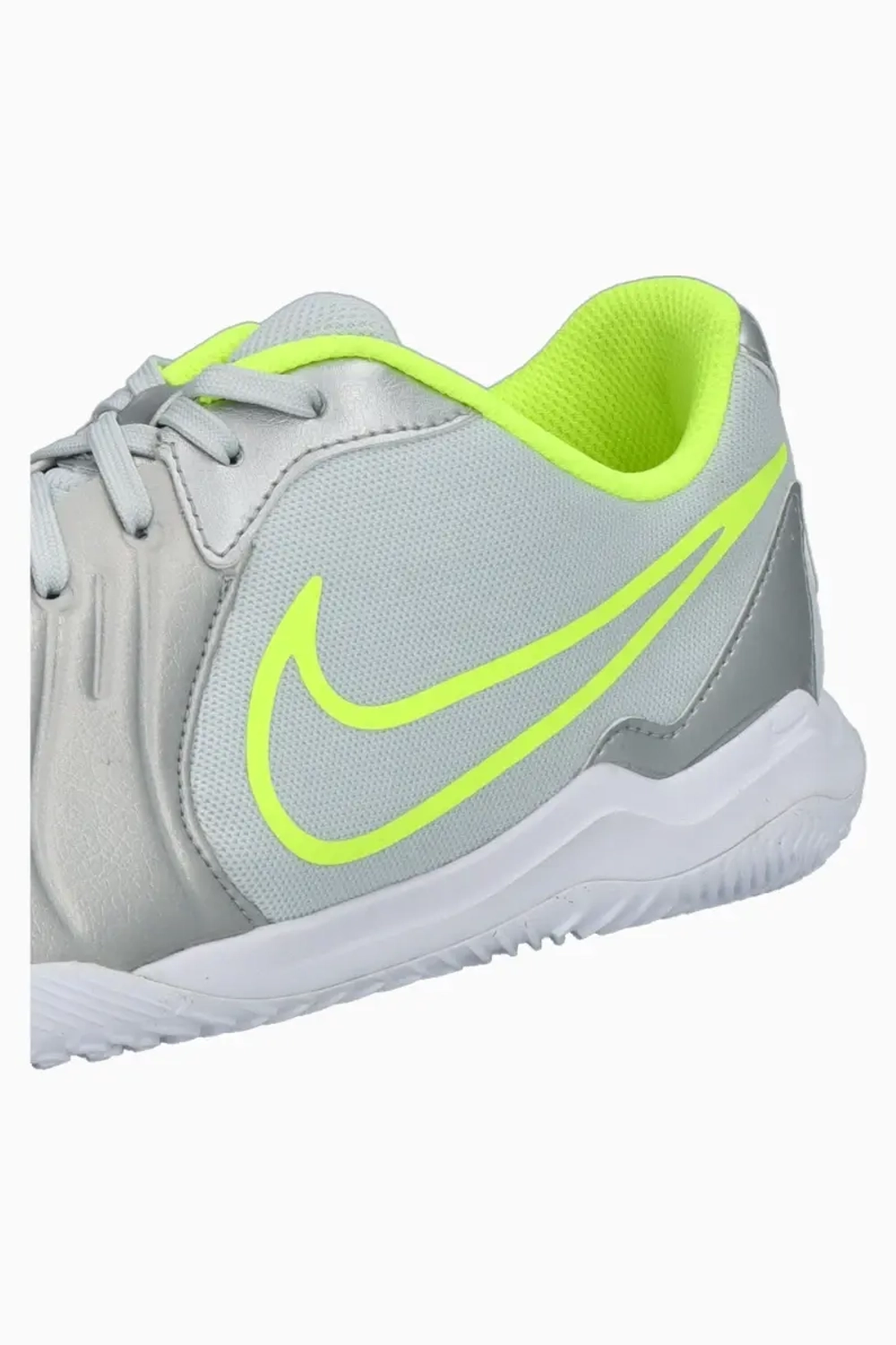 Nike silver junior outlet