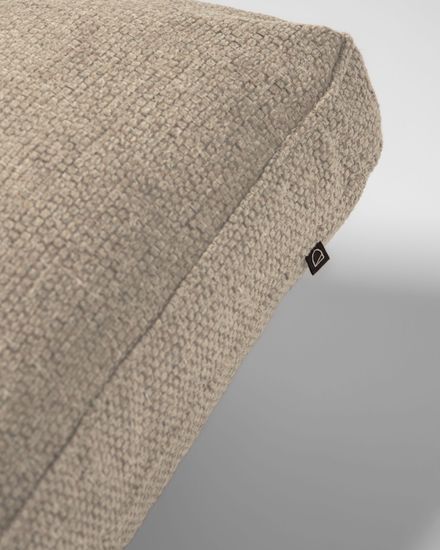 Blok Подушка диванная бежевого цвета 60 х 60 см