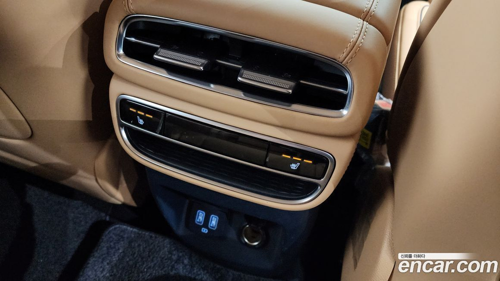 Genesis GV80 2.5T Бензин 2WD (08.2020)