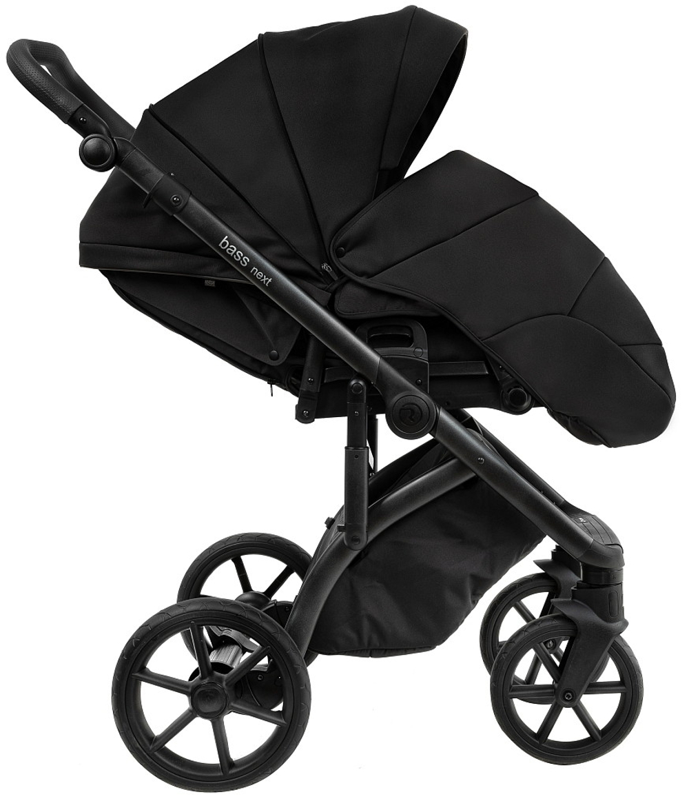 Детская коляска Roan Bass Next 2.0 3 в 1 с автокреслом Pituso Baesa Pro Black BSN/40/2 Caviar Black/Black/руч.Black