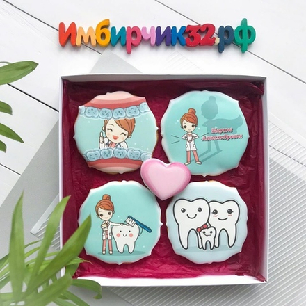 Имбирные пряники День медика