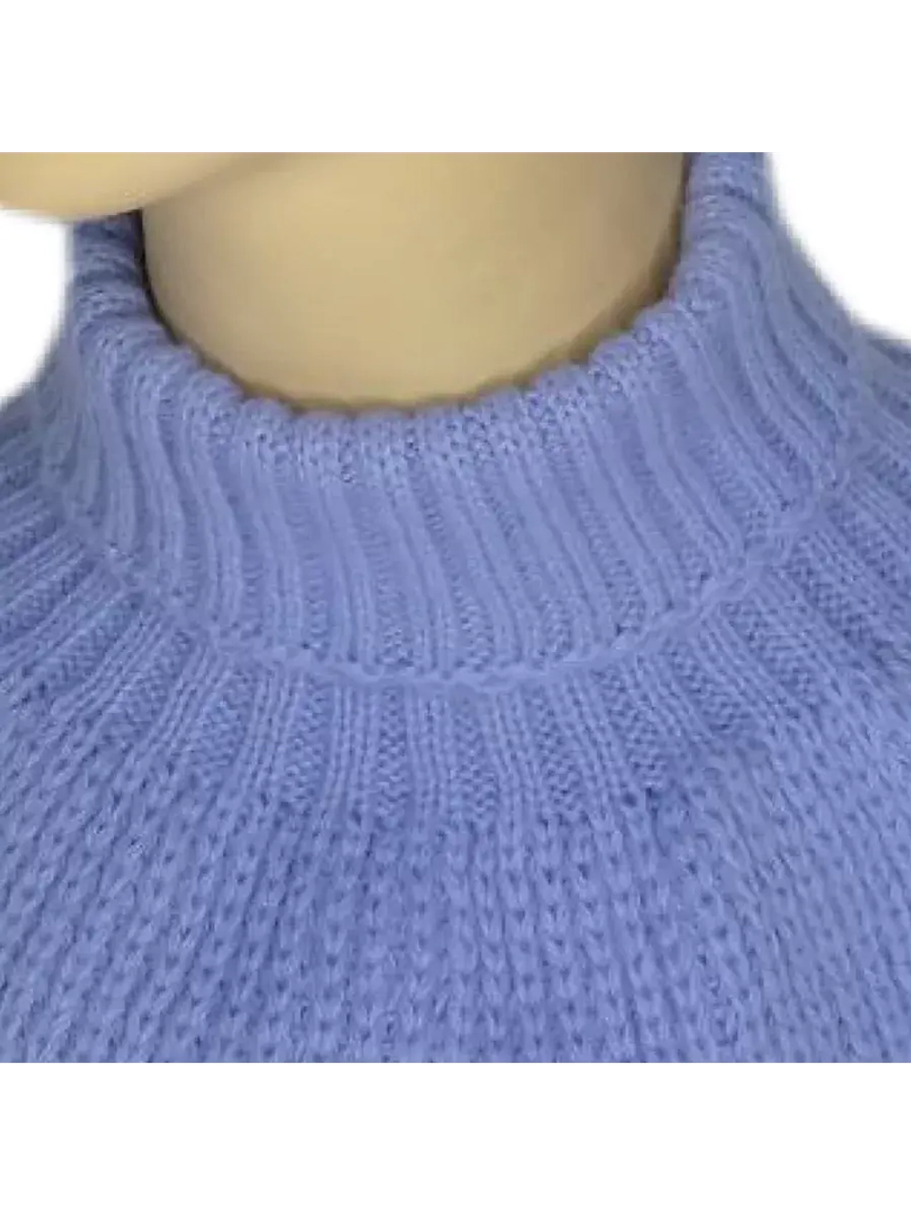 Манишка детская пушистая