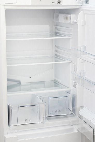 Холодильник Leran CBF 167