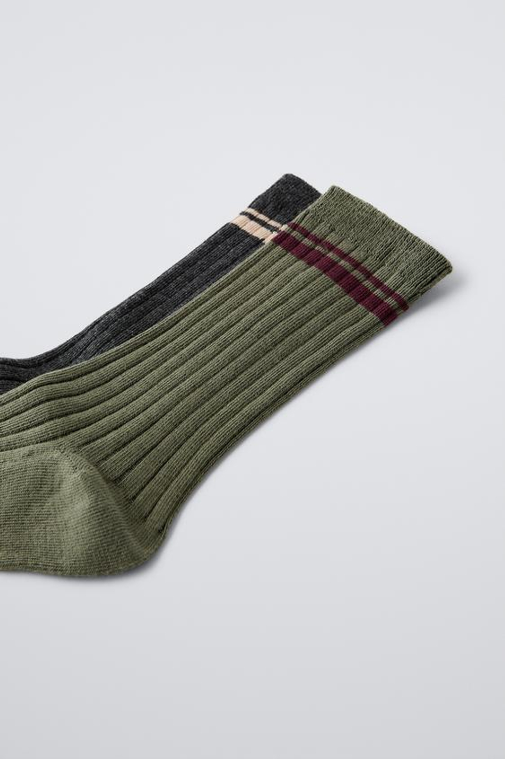 ZARA НАБОР ИЗ ДВУХ ПАР НОСКОВ В ПОЛОСКУ, СВЕТЛО-БЕЖЕВЫЙ