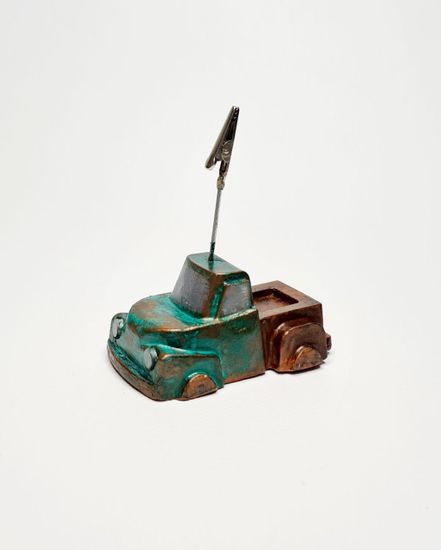 Держатель для фотографий/визиток и скрепок "Старая машина Форд"