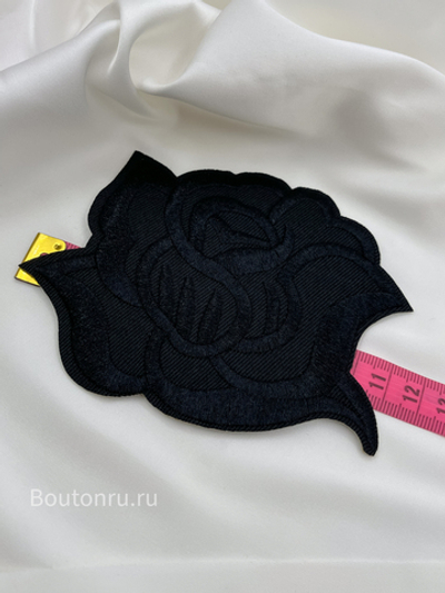 Нашивка роза черная  11,5 см