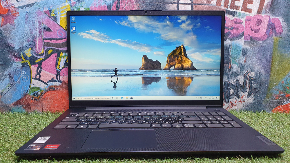 Ноутбук Lenovo Ryzen 5/8Gb/FHD