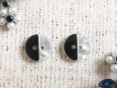 Пуговицы костюмные, d 1,5 см, черно-белые