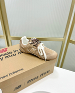 Miu Miu x New Balance 530 Sneaker