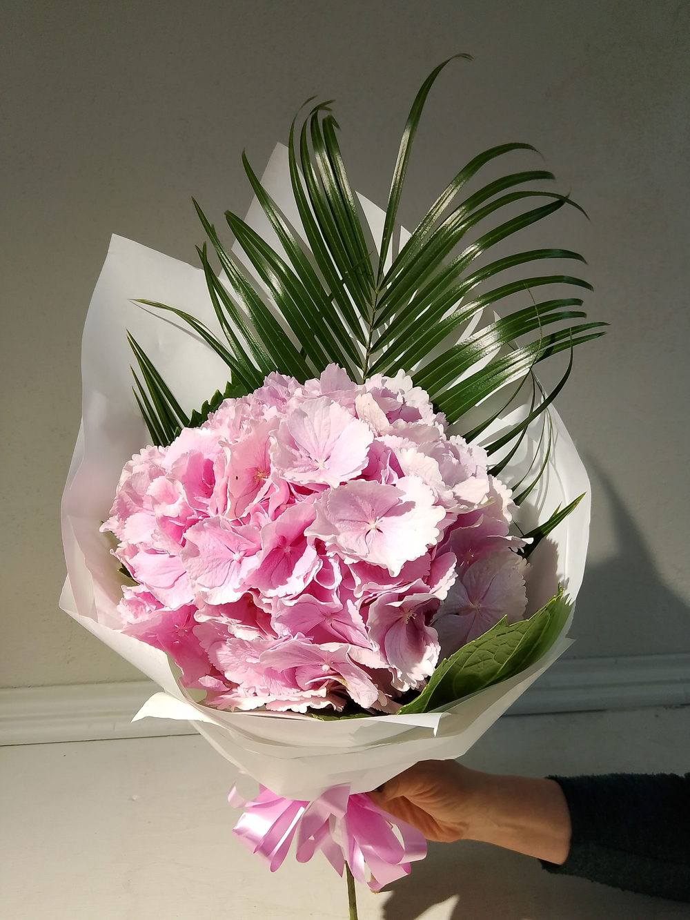 Комплимент с гортензии небесно-голубого цвета (М0030)