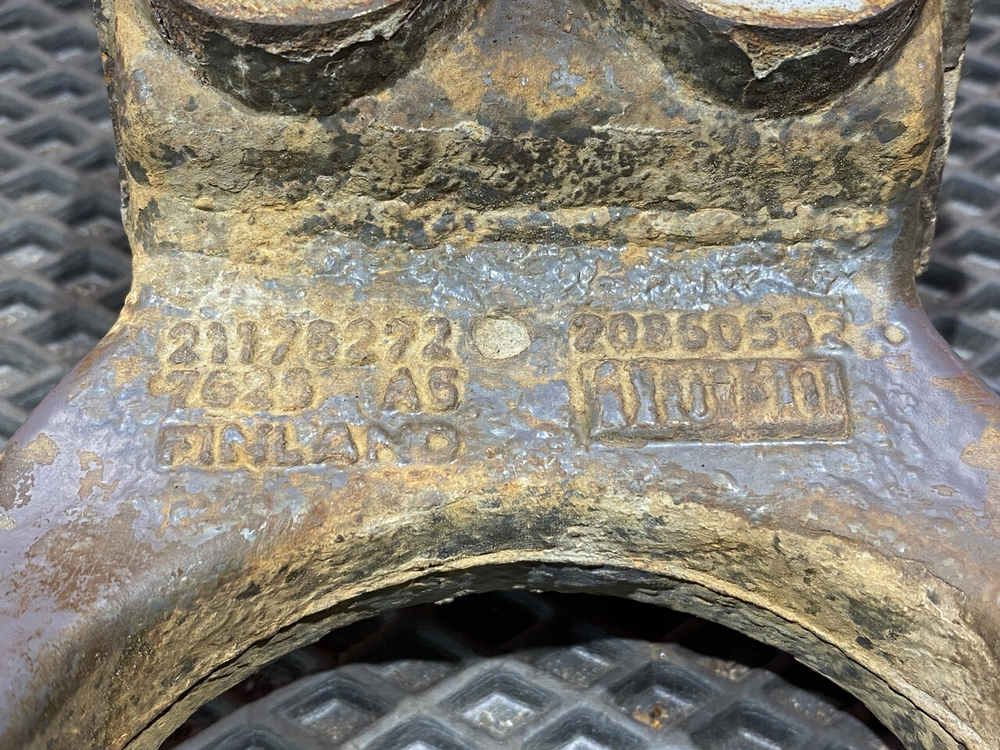 Кронштейн ящика АКБ