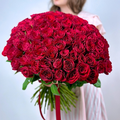 Flower bouquet of 101 red Kenyan roses