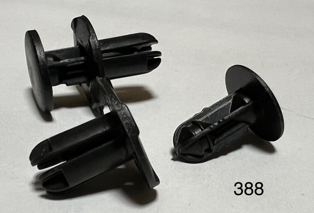 Клипса иномарка  Код- 388 (20шт/уп)