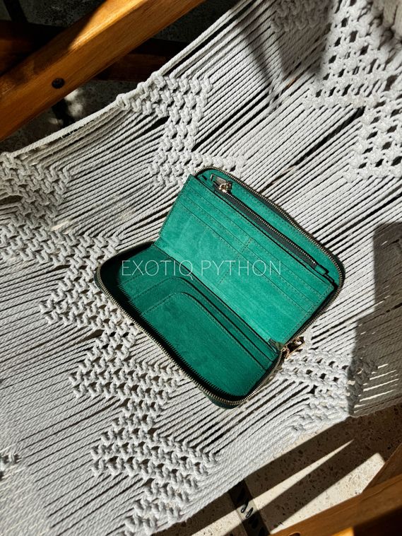 Кошелек из кожи питона на замке WA-256