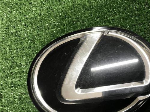 Эмблема решетки радиатора Lexus RX 3 AL10 (08-12)
