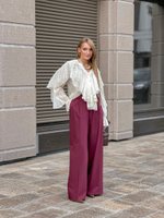 Брюки прямого кроя с защипами