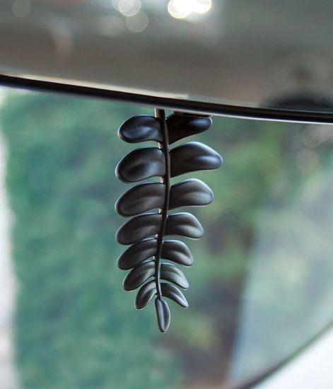 Аромадекор для автомобиля и дома FOREST FERN ЛИСТИК (кедр) в блистере, Mr&Mrs Fragrance