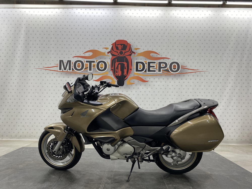 Honda NT700V Deauville 2006