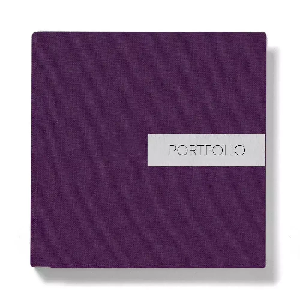 30x30 фотокнига с текстильной обложкой "Violet" с металлической вставкой