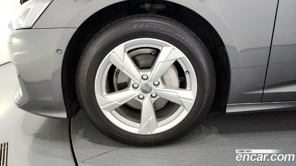 Audi A6 (C8) 40 TDI (01.2020)