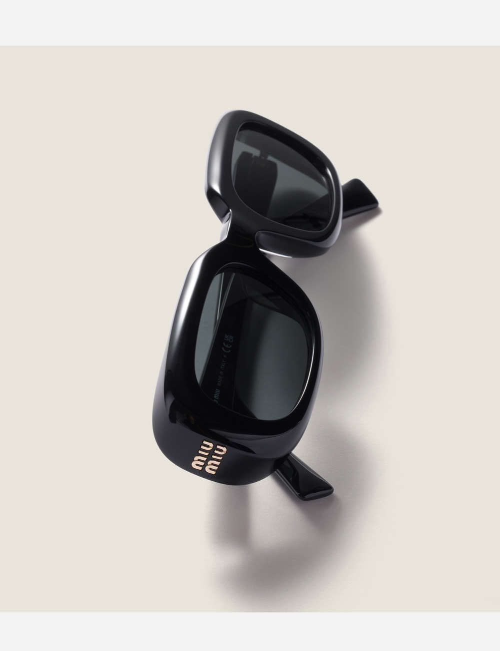 Солнцезащитные очки Miu Miu Rêverie Gray Lenses