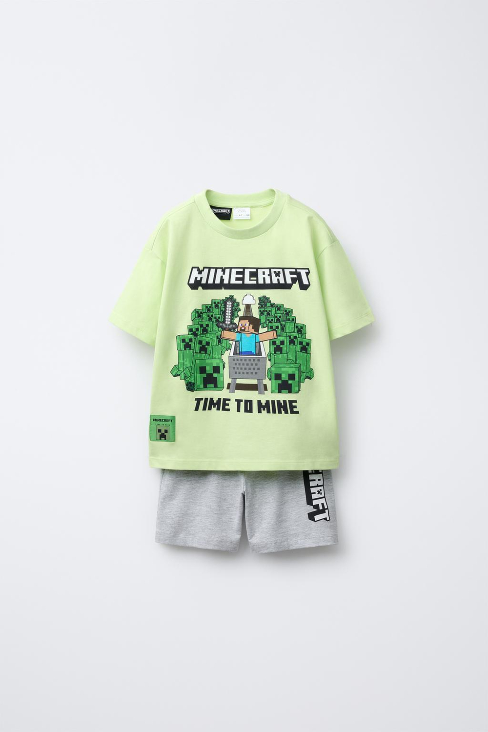 ZARA ПИЖАМА С ФУТБОЛКОЙ И ШОРТАМИ-БЕРМУДАМИ MINECRAFT © MOJANG AB. ™, НЕОНОВО-ЛАЙМОВЫЙ