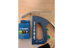 Скобы зеленые закаленные 1000 шт. для степлеров 10 мм; тип 140 Зубр 31630-10_z01