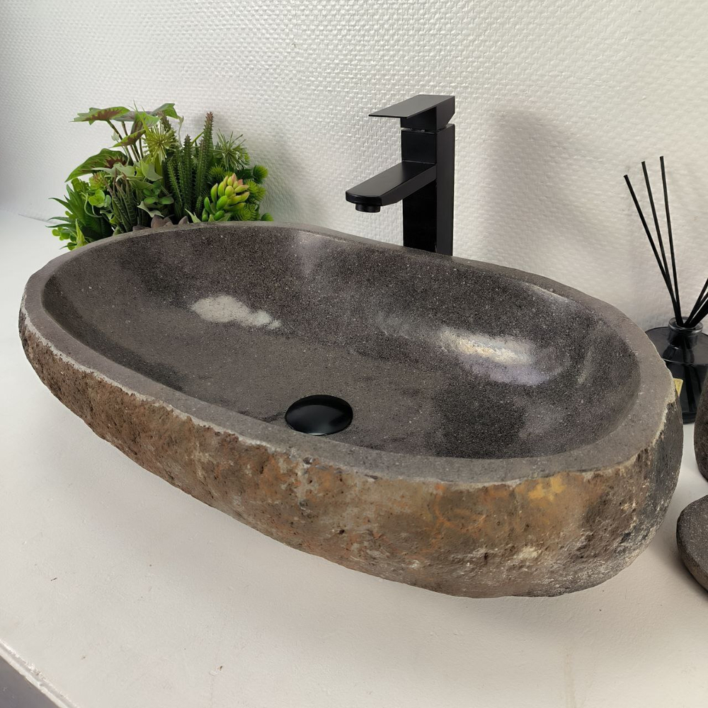 Раковина из речного камня RS-65155 64*36*15 0858