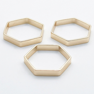 Коннектор Шестигранник, цвет золото, размер 20*18 мм, толщина 3 мм, цена за 1 шт