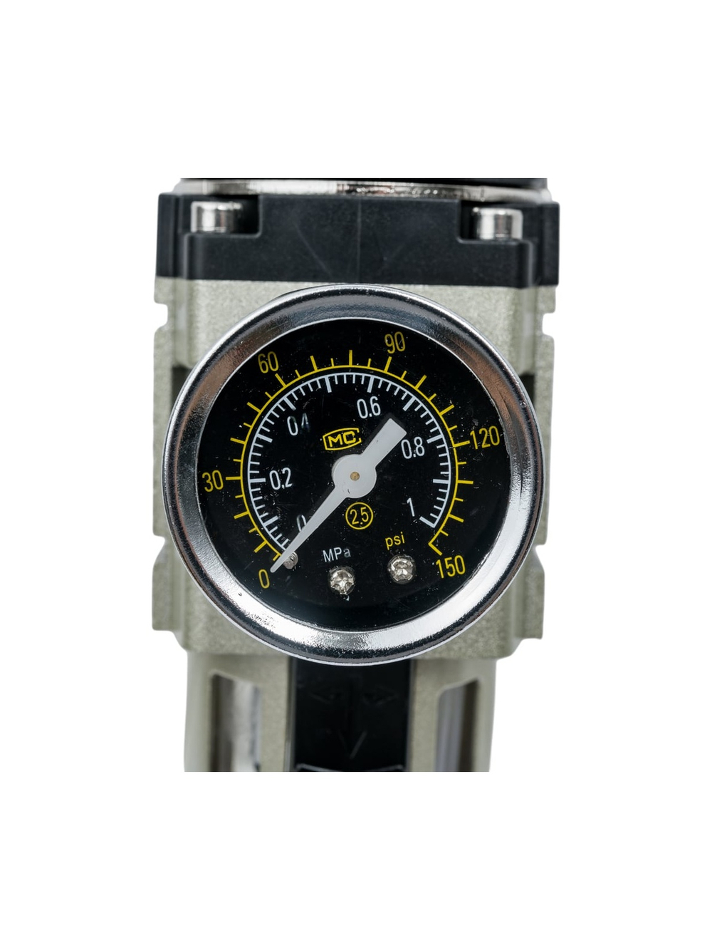 Фильтр-влагоотделитель для компрессора с регулятором давления (3/8; манометр; 1500 л/мин; 10 бар) Gigant GAW3000-03