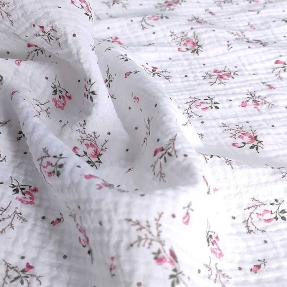 Муслин двухслойный "Цветы с веточками на молочном"