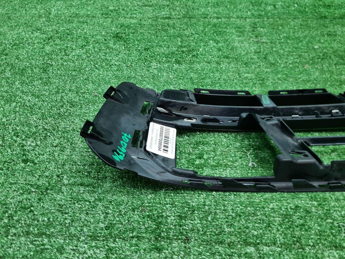 Решетка переднего бампера левая Audi A8 4 D5 17-22