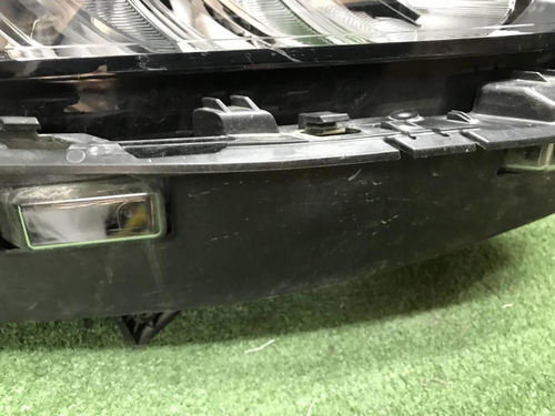 Фара правая Geely Tugella (2019-2024) LED