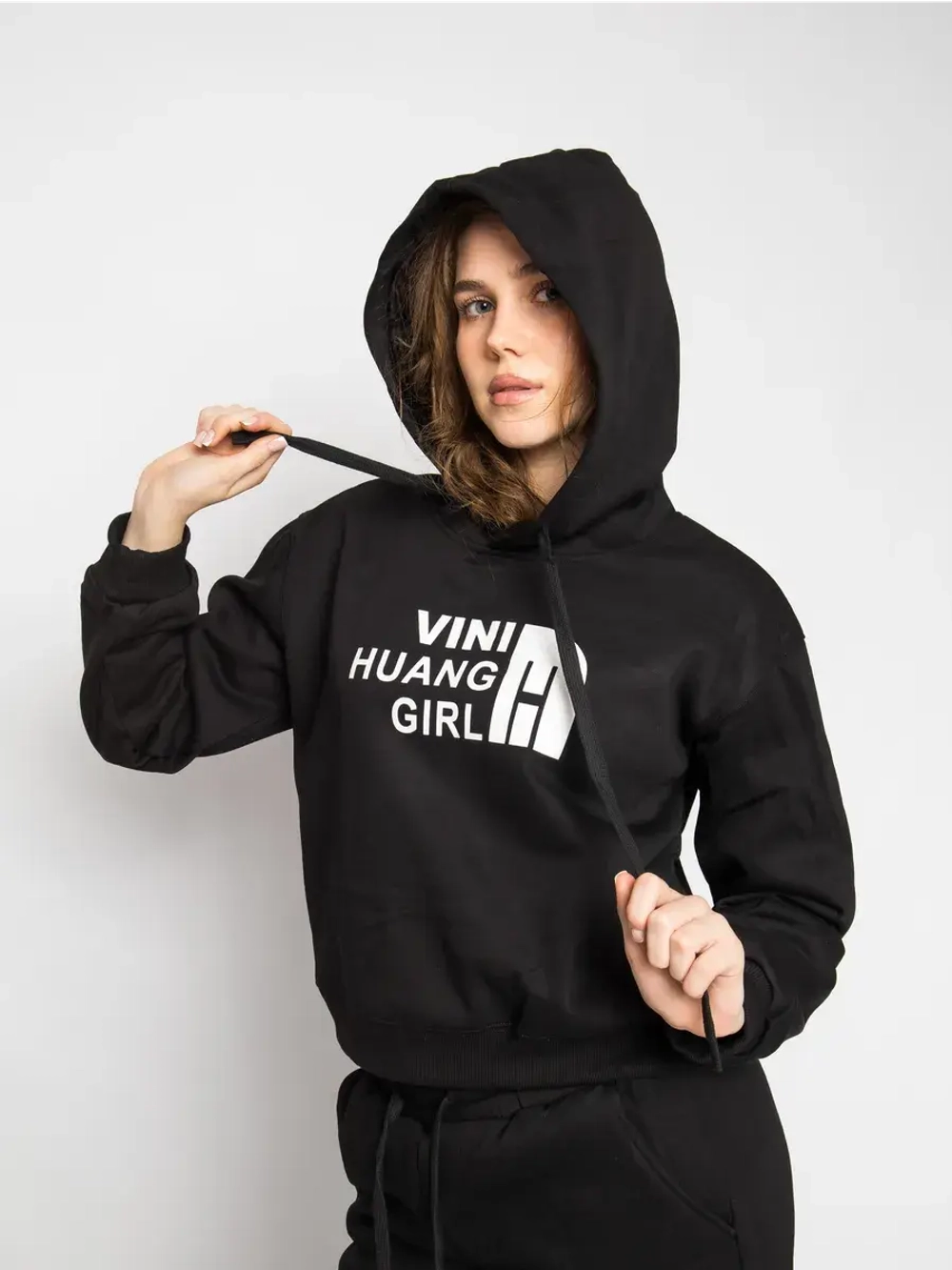 Спортивный костюм с капюшоном