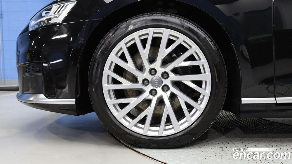 Audi A8 (D5) 55 TFSI Quattro LWB (05.2020)